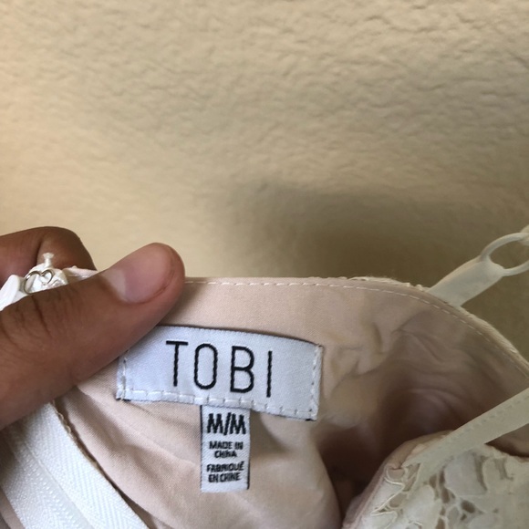 White Lace Dress - Picture 4 of 5